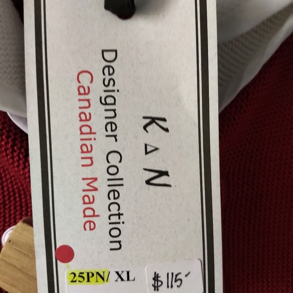 Kristina Nagy Designer Collection. Size XL. Canadian Made - Picture 5 of 6